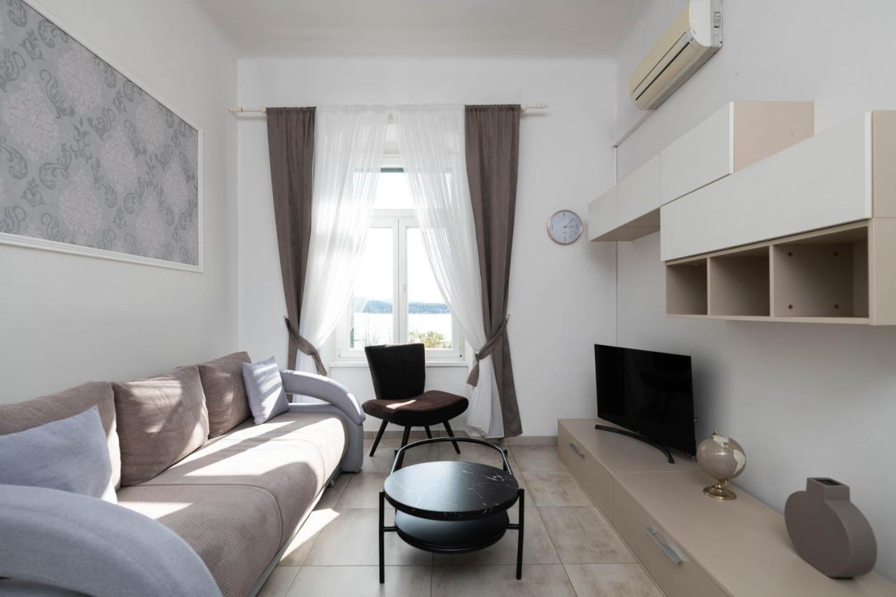 שיבניק Apartment Val With Sea View מראה חיצוני תמונה